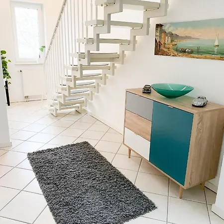 1-4 Pers. Moderne 2-etagen-wohnung - Nur 0,3 Km Vom Zentrum דירה