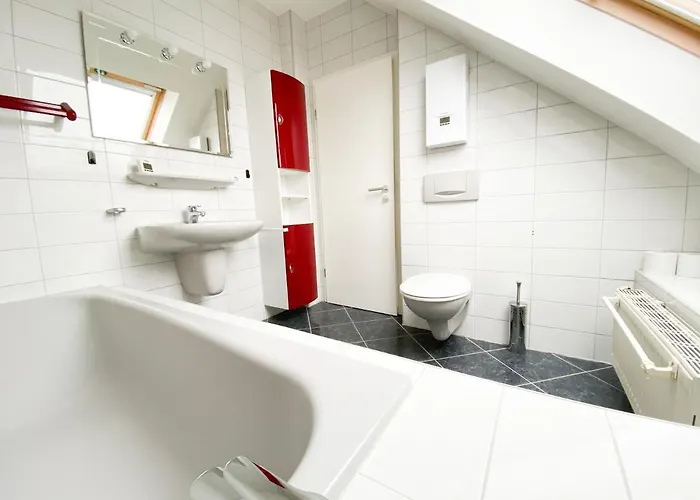 Lejlighed 1-4 Pers. Moderne 2-etagen-wohnung - Nur 0,3 Km Vom Zentrum Remscheid